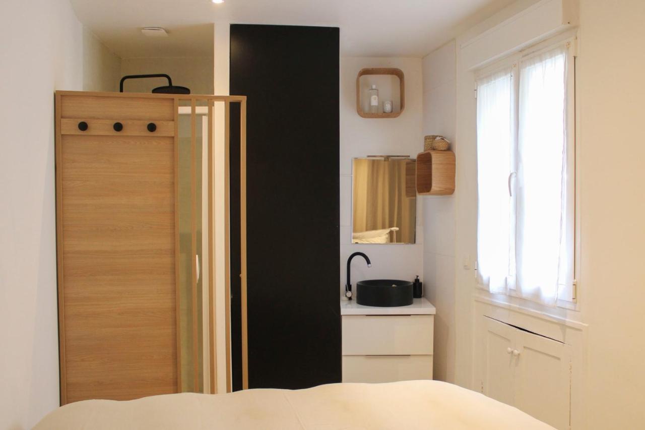 Lovely Love Nest Near Montmartre Apartment Paris Exterior photo